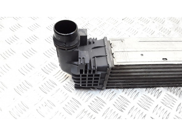 Интеркулер  8200880552b   Dacia Duster 