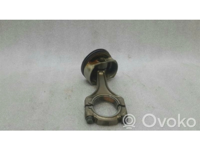 Píst 7840922   BMW M3     