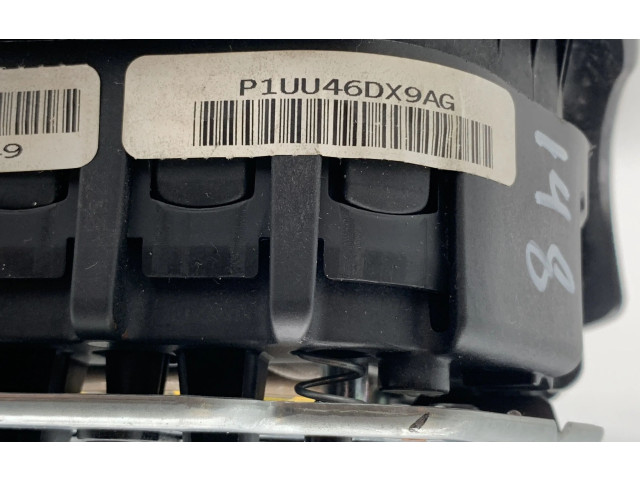 Подушка безопасности водителя NB34E8C1906 Jeep Cherokee