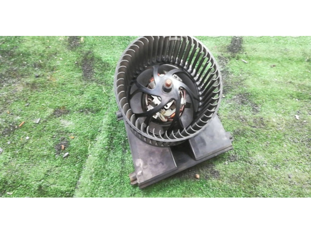 Vstřikovací lišta Seat Ibiza II (6k)