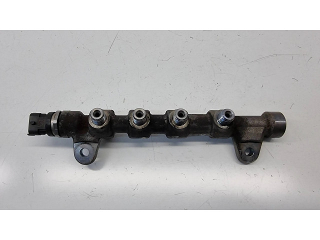 Топливная рампа 55215208, 615203 Alfa Romeo Giulietta 2.0