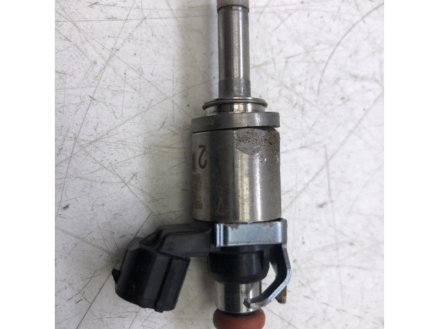 Vstřikovač PE0113250B Mazda 3 III pro benzínový motor 2.0