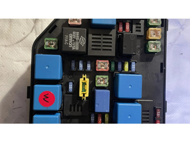 Блок предохранителей 34EA075 SsangYong Korando