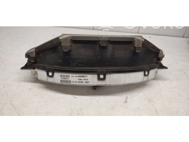 Панель приборов 9499671, 0195572   Volvo V70       