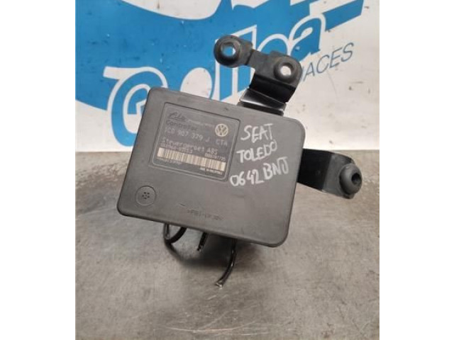 Блок управления АБС 1C0907379J, 1J0614117E   Seat Toledo II (1M)