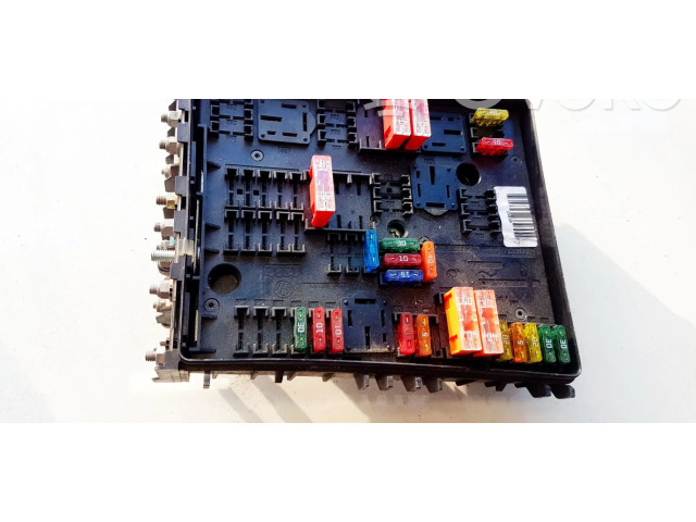 Блок предохранителей  1k0937124h, 01394932   Volkswagen Touran I    