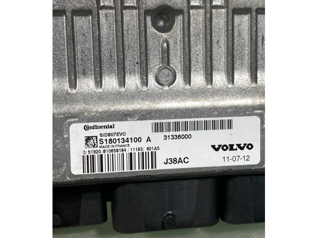 Блок управления двигателя 31336000, S180134100a   Volvo C30