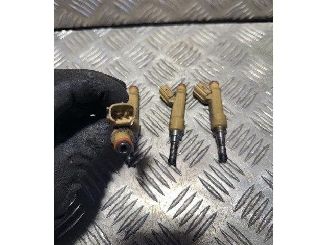 Vstřikovač 2325037010 Toyota Prius (XW30)