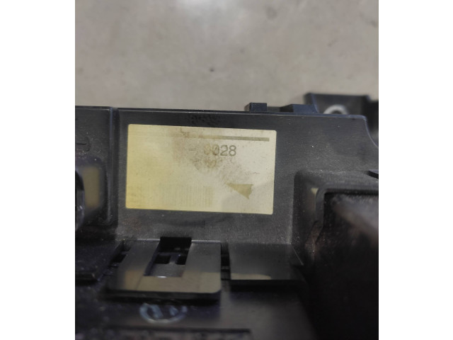   Pojistková skříňka 71405036   Lexus GS 300 350 430 450H 2007