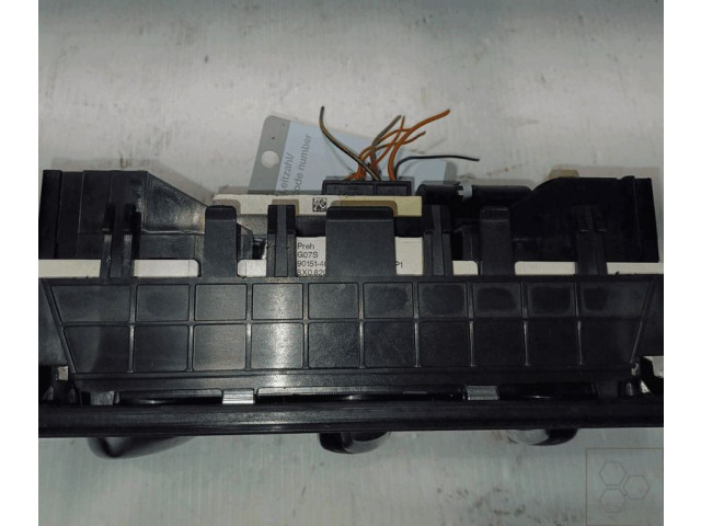 Блок управления климат-контролем 8XA820045A Audi A1