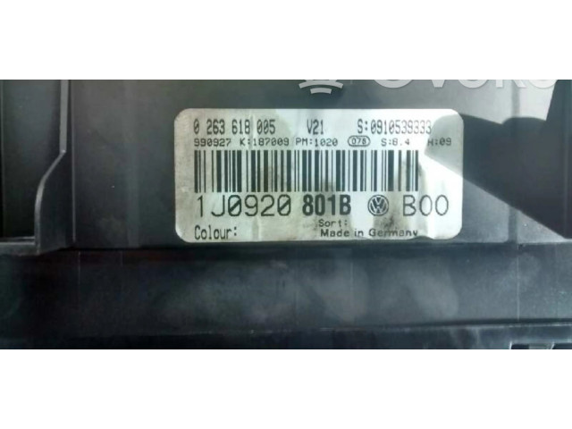 Панель приборов 1J0919801B Volkswagen Bora