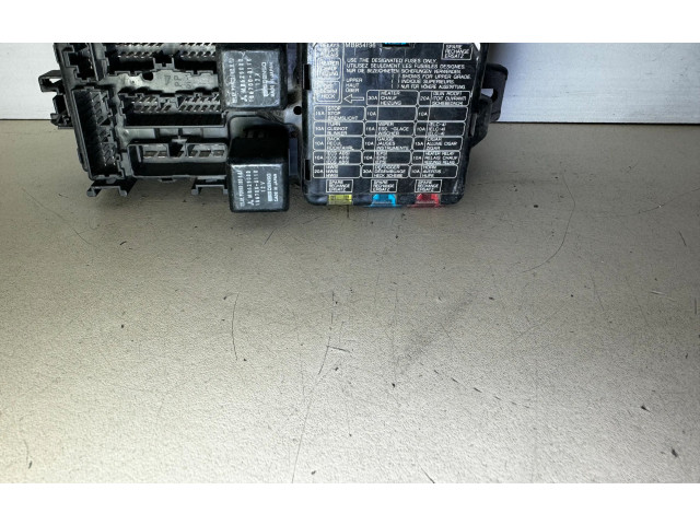 Блок предохранителей MR360372 Mitsubishi Galant