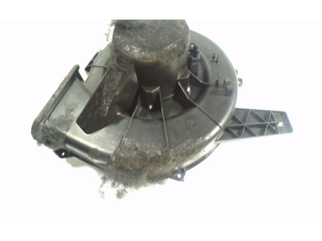 Вентилятор печки 6R1819015A Skoda Fabia Mk3 (NJ)