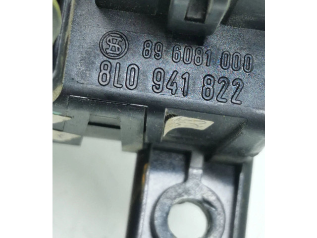 Блок предохранителей 8l0941822, 7m0951253a Volkswagen Golf IV