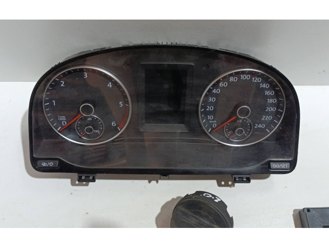 Řídící jednotka 04L907309K, 0281030170 Volkswagen Caddy 2015