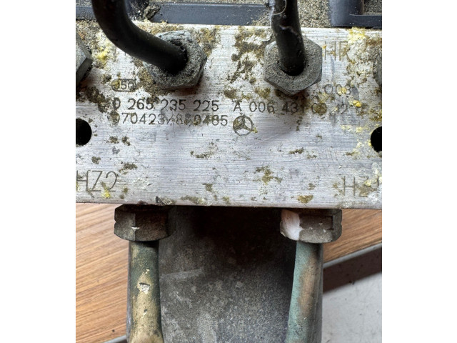 Блок АБС 0265235225, A006430012 Mercedes-Benz A W169 2004 - 2012 года