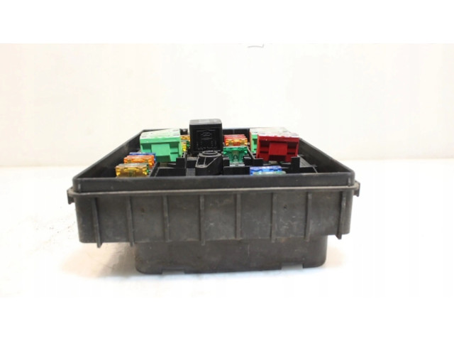 Блок предохранителей Volkswagen Touran I