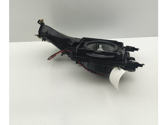 Вентилятор печки 92244308 Chevrolet Camaro