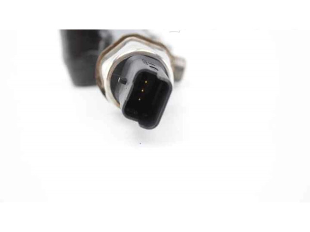 Топливная рампа 9684753080, 9664111780   Peugeot 5008  