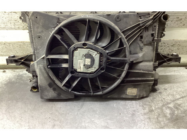 Вентилятор радиатора     30741144    Volvo V70 