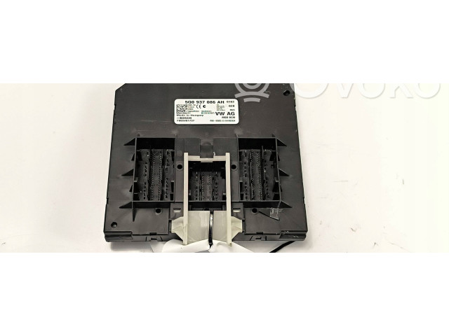 Блок комфорта Skoda Octavia Mk3 (5E)