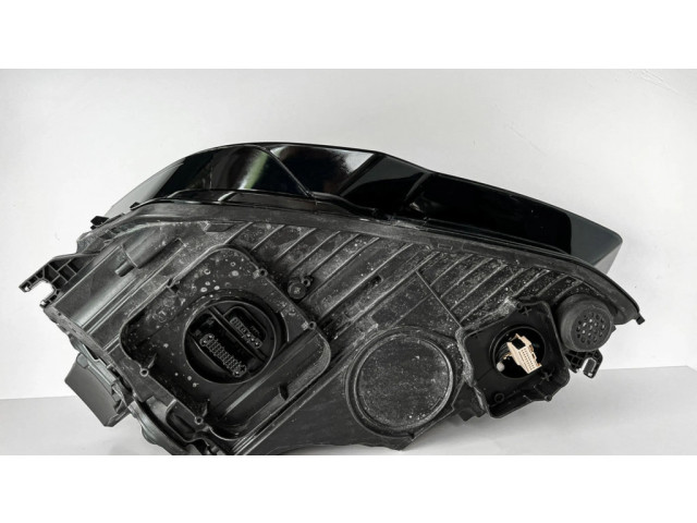 Передняя фара