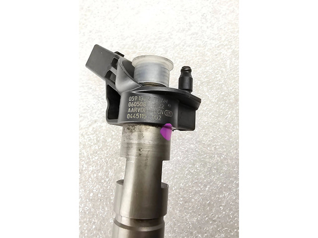 Vstřikovač 059130277AH, 060508   Audi Q7 4L    BUG 