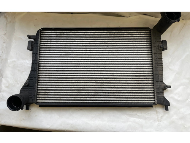 Интеркулер  1K0145928D   Volkswagen Touran I 