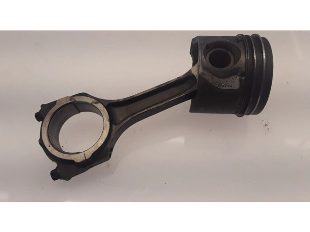 Píst 24879A   Ford Mondeo Mk III  pro naftový motor 2.0  