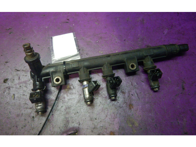 Vstřikovací lišta 3219018301, 3219018301   Fiat Punto (188)    --- 