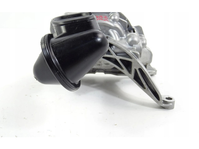 Масляный насос   05C115103A  Volkswagen Golf VIII 