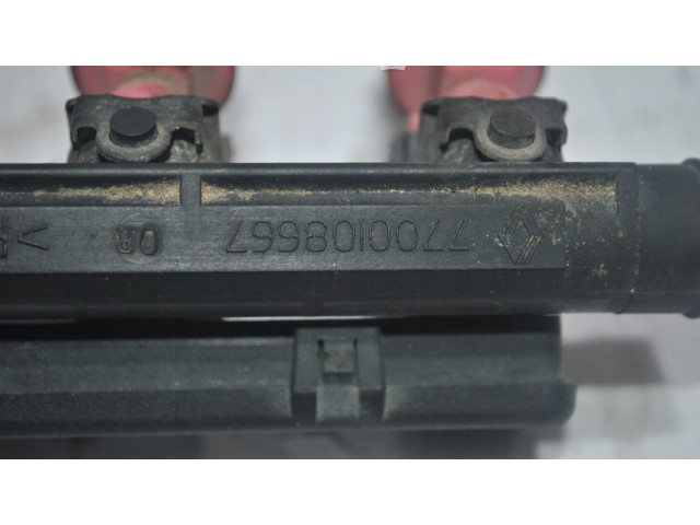 Топливная рампа 7700108667 Renault Clio II