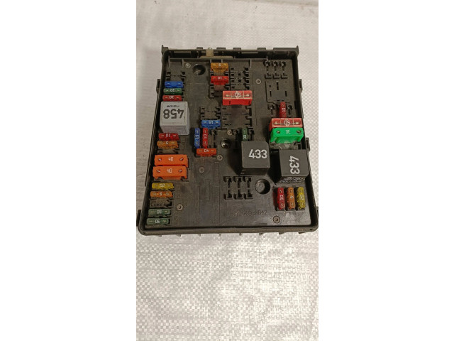 Pojistková skříňka 1K0937124K Volkswagen Caddy 2005