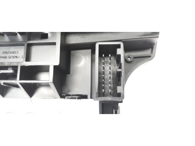 Мултифункционный включатель управления / ручка