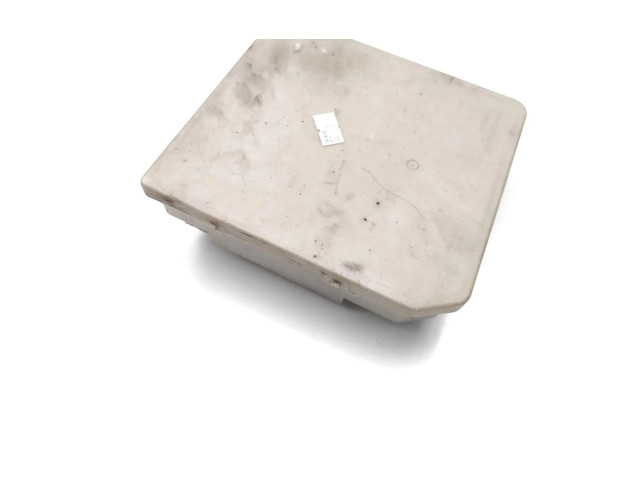 Pojistková skříňka Nissan Note (E11) 2012