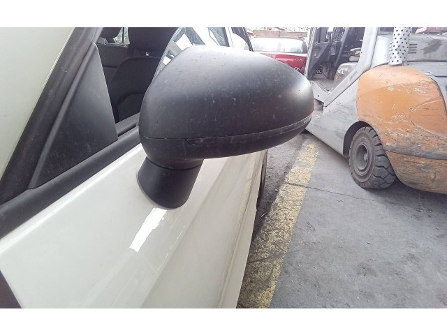 Зеркало электрическое Audi A1 2010 - 2018 года