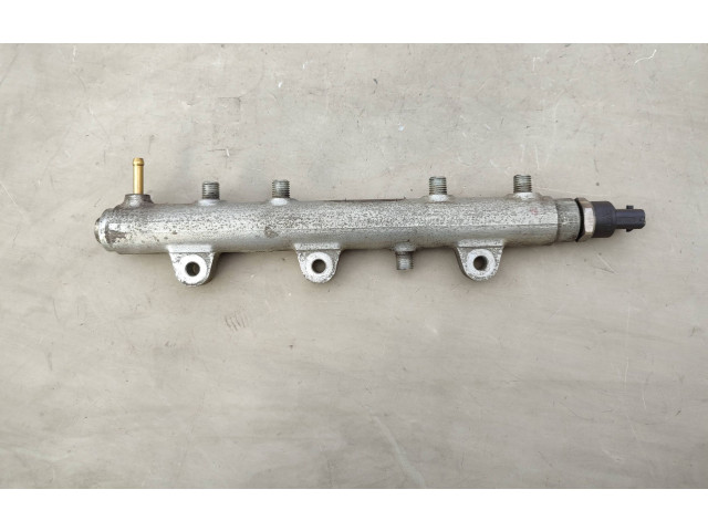 Vstřikovací lišta 1077800260, 0445214076 KIA Cerato