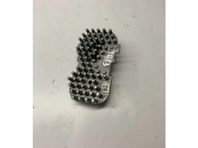 Блок фонаря / (блок «хenon»)