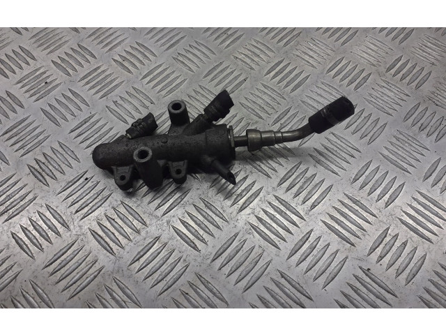 Vstřikovací lišta 000552033450 Saab 9-3 Ver1