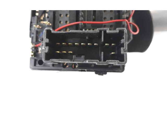 Ручка стеклоочистителей E1109568   Dacia Duster