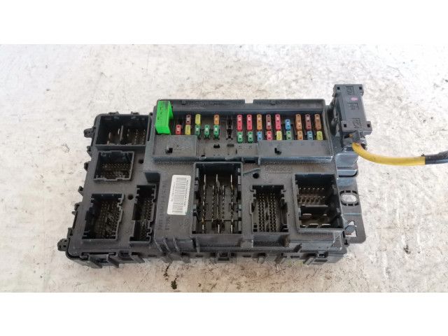   Pojistková skříňka HU5T15604   Ford Fusion II 2014