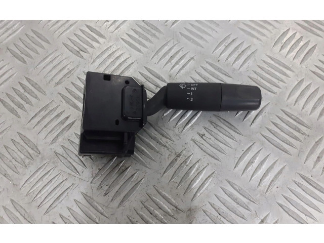 Ручка стеклоочистителей 17D682   Mazda 3 I