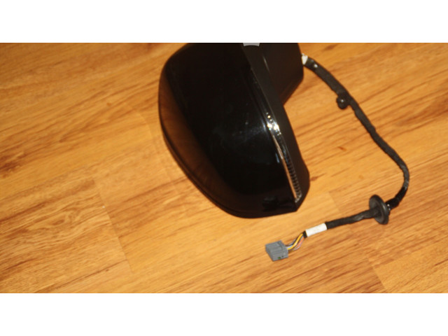 Зеркало электрическое Volvo XC40 - года