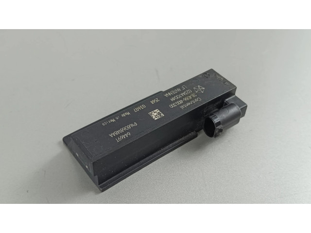 Блок управления P68068148AA Jeep Grand Cherokee WL