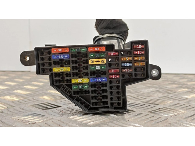 Pojistková skříňka 1K1941824 Audi A3 S3 8P 2011