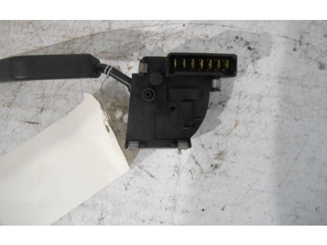 Ручка стеклоочистителей    Renault 25