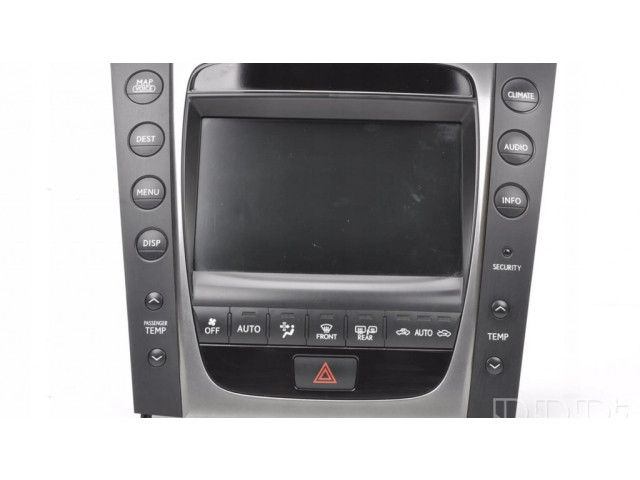 Радио/ проигрыватель CD/DVD / навигация