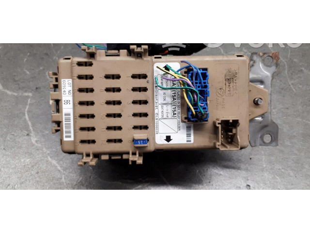 Pojistková skříňka jb200400 KIA Carnival 2010