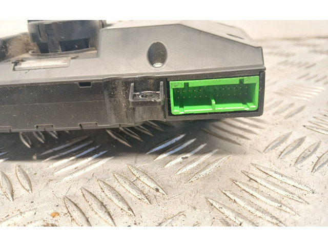 Блок управления климат-контролем 31324828 Volvo S80