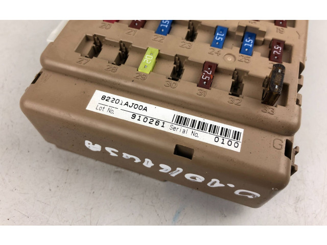 Блок предохранителей 82201AJ00A Subaru Outback